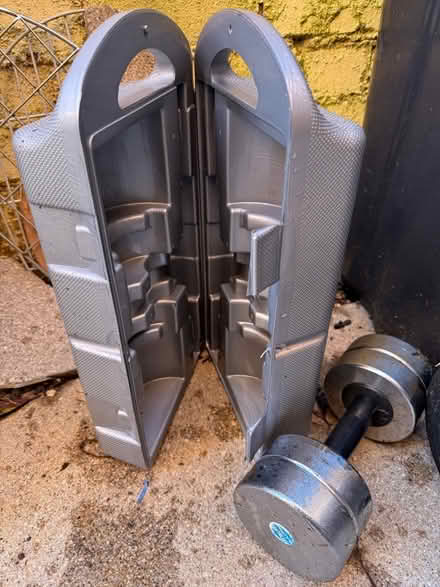 Photo of free Metal single Barbell (Chipping Barnet EN5) #1