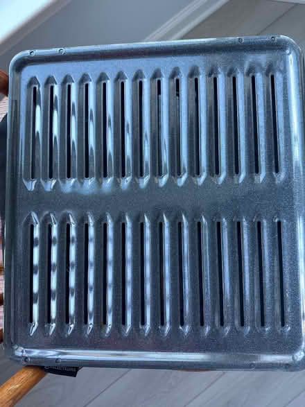 Photo of free Broiling Pan (Maple Glen) #1