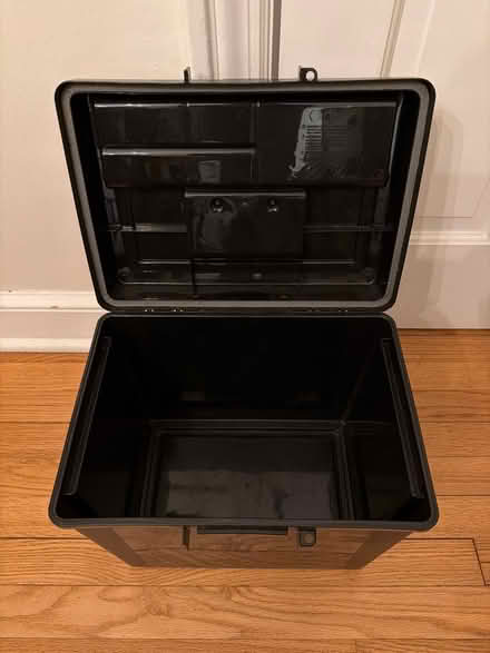 Photo of free Storage box, missing latch (Metuchen NJ) #3