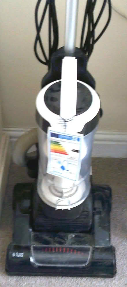 Photo of free vacuum cleaner - upright russel hobbs (Hoohill FY3) #2