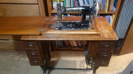 Photo of free Vintage sewing machine (Gig Harbor. Near HW16) #3