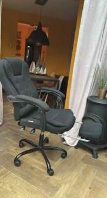 Photo of free Elfordson gaming chair (Kingswinford DY6) #4