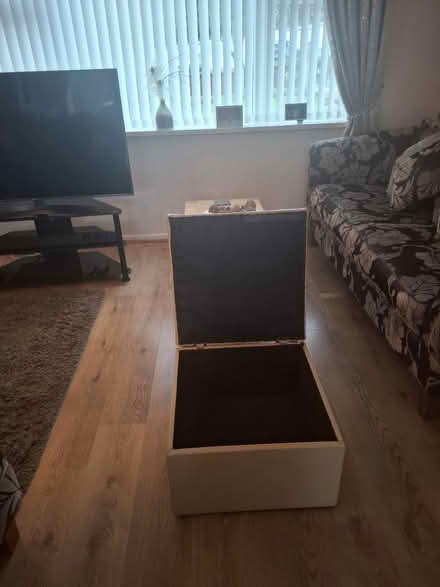 Photo of free Cream footrest (CH49) #2