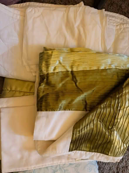 Photo of free Green &white single duvet cover set (Twickenham TW1) #1