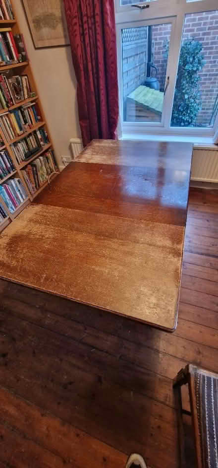 Photo of free 1930's Extending Oak Table (Wokingham RG41) #3