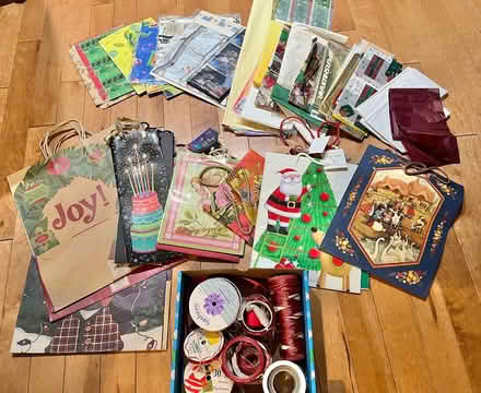 Photo of free Holiday gift wrap, bags and boxes (Germantown) #1