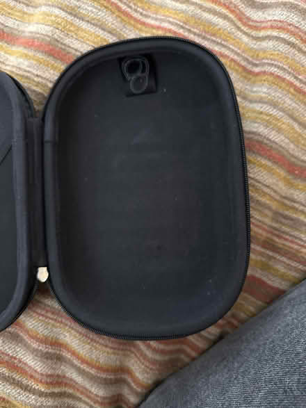 Photo of free Bose headphone box (SL5 0DU) #2