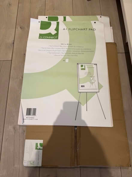 Photo of free A1 flip chart pads new 58.5 x 81cm (Ham Island TW19) #1
