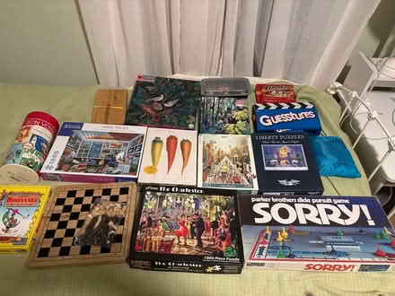 Photo of free Puzzles and games (Davis/powderhouse square) #1