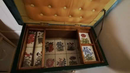 Photo of free Vintage sewing box (OX14 off Colwell Drive) #4