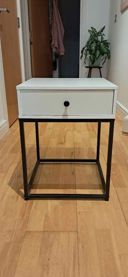 Photo of free White bedside table with drawer (EN5) #1