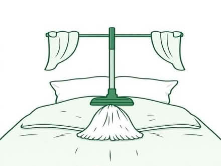 Photo of steam mop and king size bedding (Parkfield DY3) #1