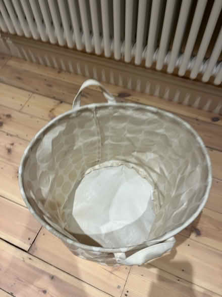 Photo of free Laundry basket - collapsible (BN41) #2