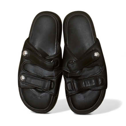 Photo of free Woman’s Flip Flops (Brooklyn Storage) #1