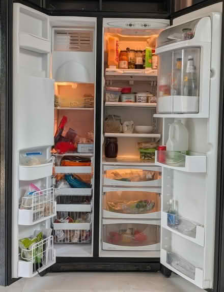 Photo of free American fridge freezer (Banstead SM7) #3