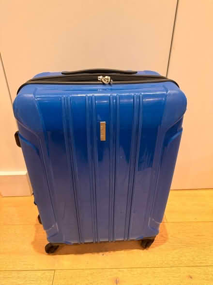 Photo of free Wheelie suitcase (damaged) (Twickenham) #1