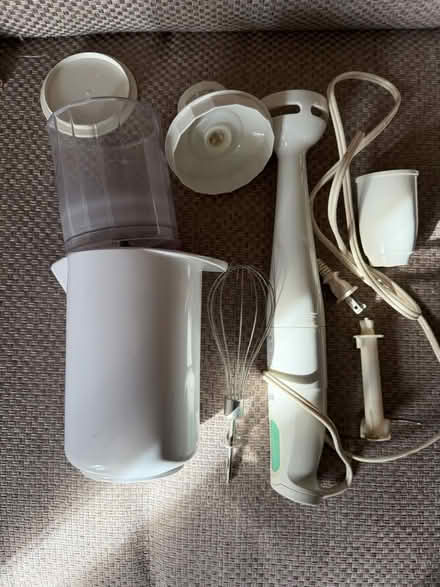 Photo of free Braun Immersion Blender (Chesterbrook Rd & N Albemarle) #1