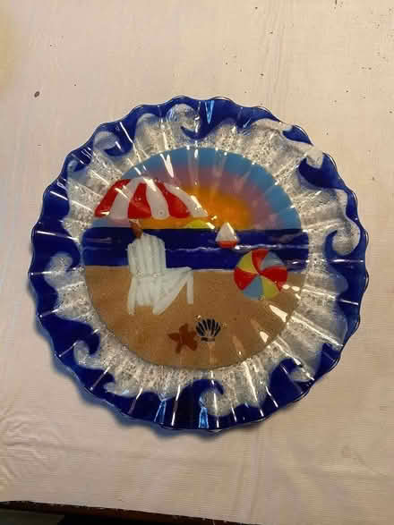 Photo of free Glass plate (East side of Columbia) #1
