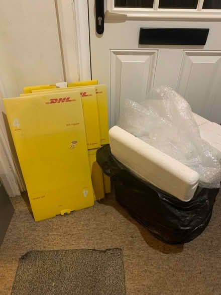Photo of free Packaging - bubble wrap (Newbury, Berkshire RG14) #1
