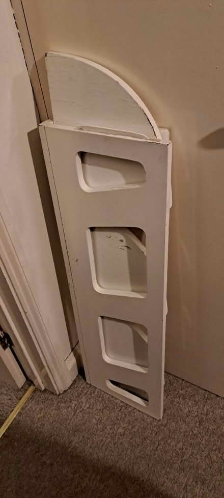 Photo of free Corner shelf (OX14 off Colwell Drive) #4