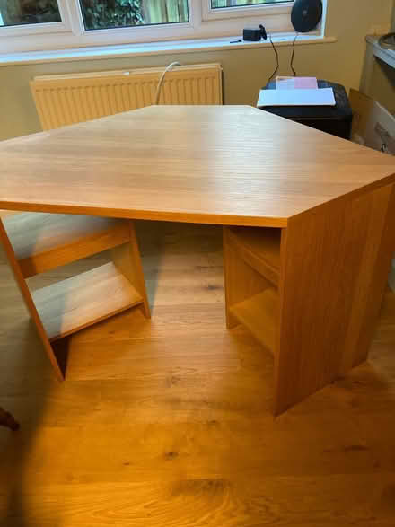 Photo of free Corner desk (Central Frome) #1