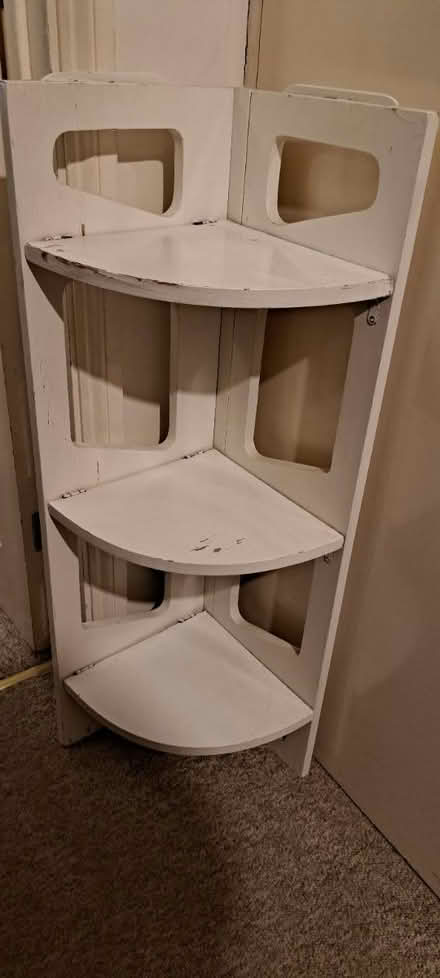 Photo of free Corner shelf (OX14 off Colwell Drive) #1