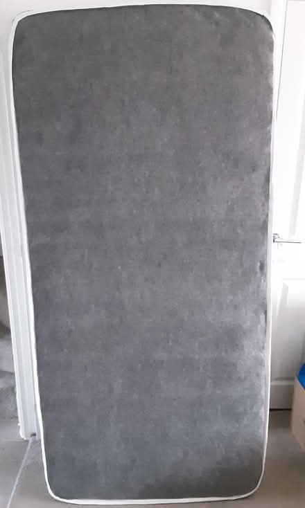 Photo of free Single mattress (Gravesend DA11) #2