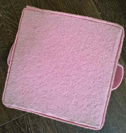 Photo of free Small storage/gift box (Chigwell IG7) #3