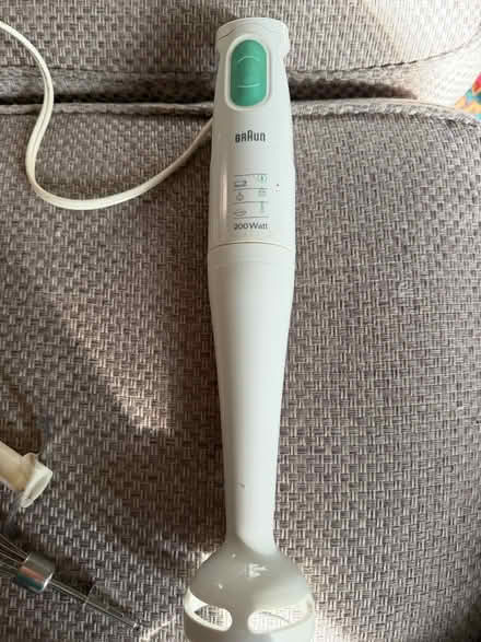 Photo of free Braun Immersion Blender (Chesterbrook Rd & N Albemarle) #2