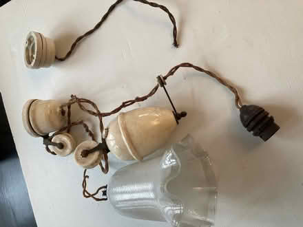 Photo of free Antique/vintage porcelain rise and fall lamp (Gosport PO12) #1