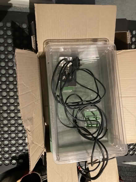 Photo of free 4 electric propagators (Stainton CA11) #2