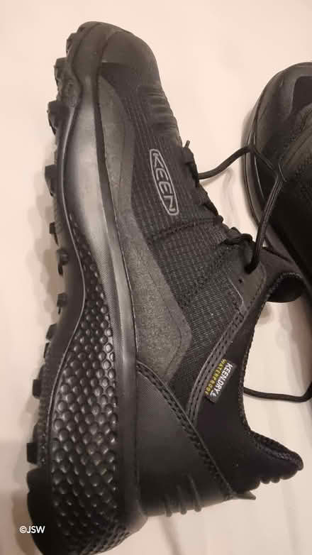 Photo of free Keen trainers UK size 8 (Colindale NW9) #2