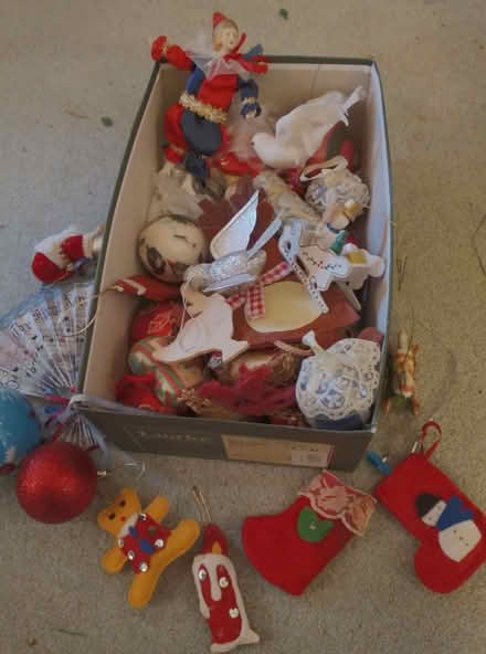Photo of free Shoebox full of random Christmas tree decorations #1 (Woodheys Parks M33) #1