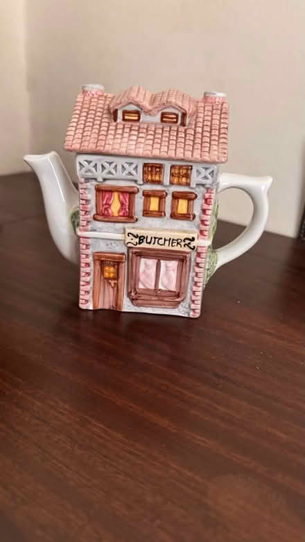 Photo of free Teapot collection (Warley HX2) #4