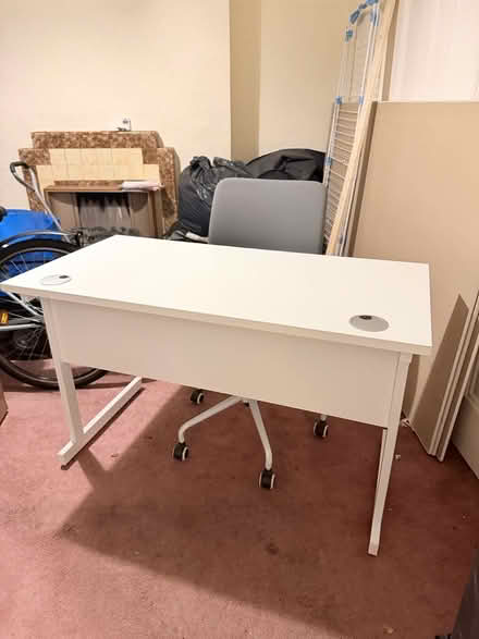 Photo of free Desk and chair (Arlington square N1) #3