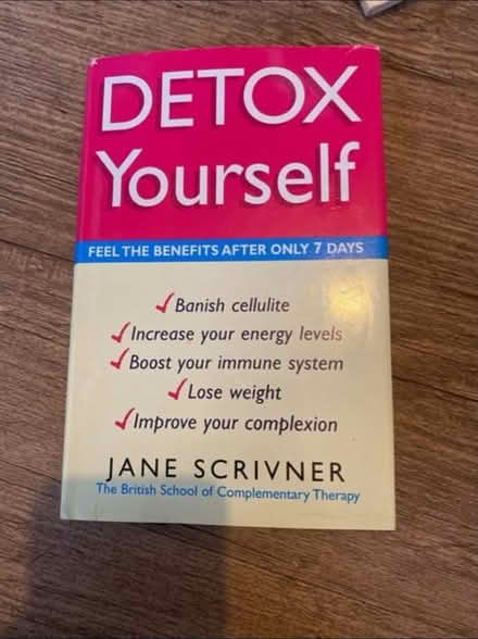 Photo of free Detox yourself Book 📕 (Cheshunt En8) #1