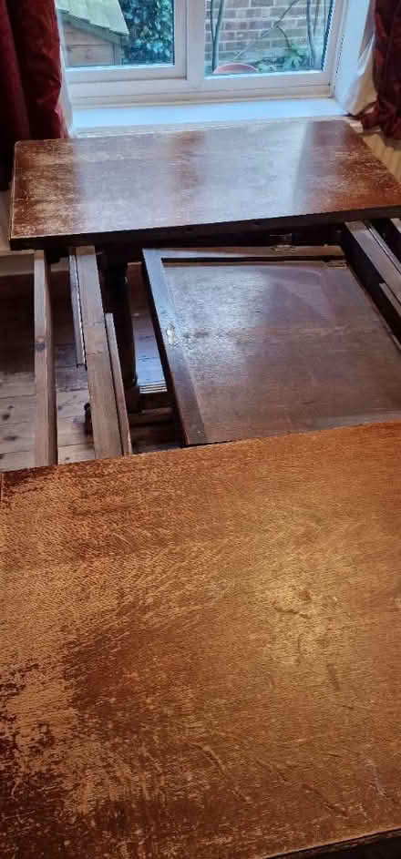 Photo of free 1930's Extending Oak Table (Wokingham RG41) #2