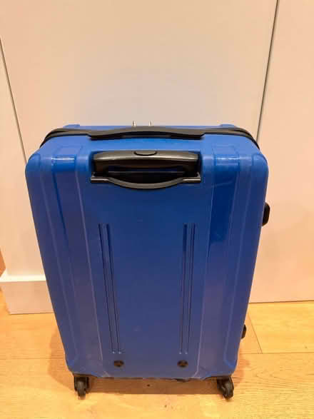 Photo of free Wheelie suitcase (damaged) (Twickenham) #2