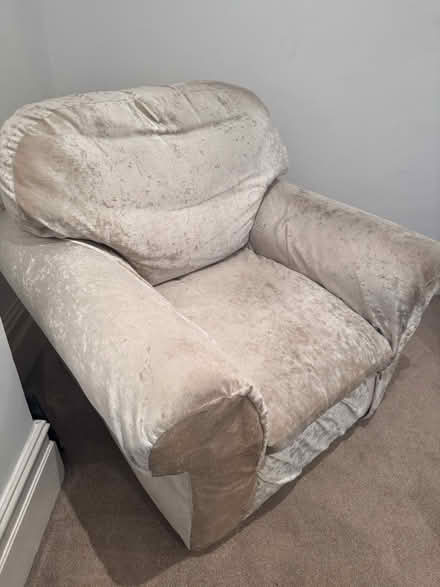 Photo of free Large Armchair (Finchley N3) #1