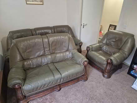 Photo of free 3piece leather Sofa Need Gone Today (SE5) #1