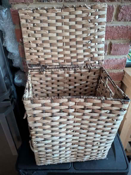 Photo of free Laundry Basket with lid (GU12) #2