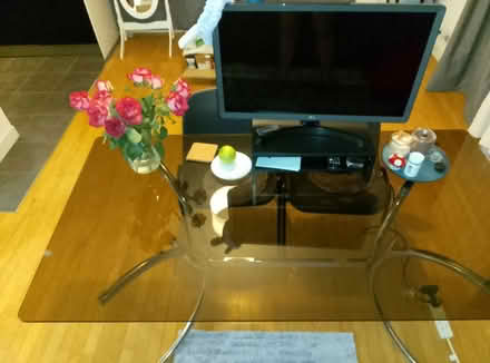 Photo of free Glass dining table (Didsbury M20) #2