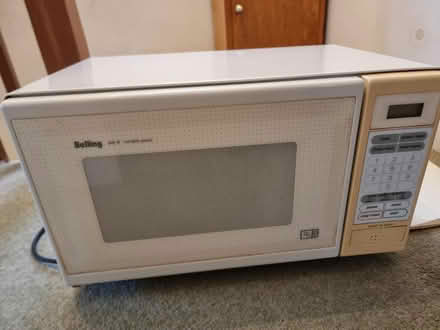 Photo of free Microwave Oven (SL6. (Maidenhead)) #1