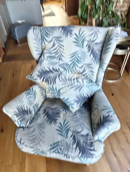 Photo of free Leafy chair (Harmondsworth UB7) #1