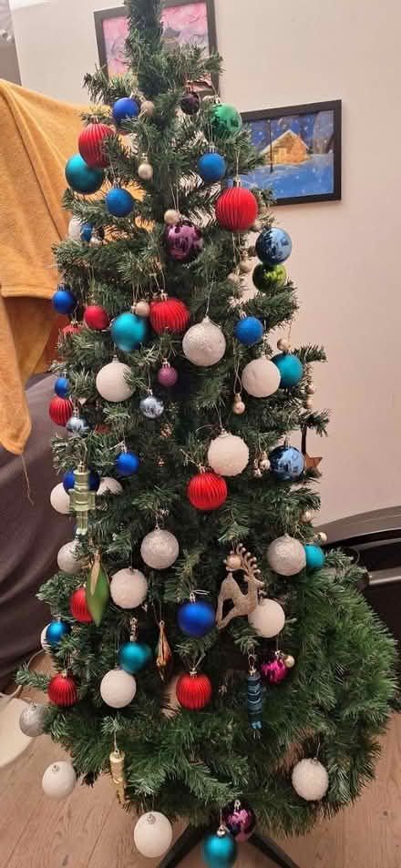 Photo of free Tree Ornaments (TW8) #1