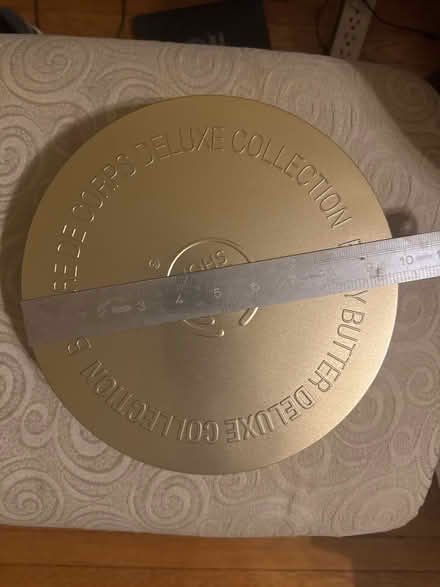 Photo of free Decorative tin (Stuyvesant Heights) #3