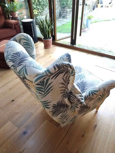 Photo of free Leafy chair (Harmondsworth UB7) #3