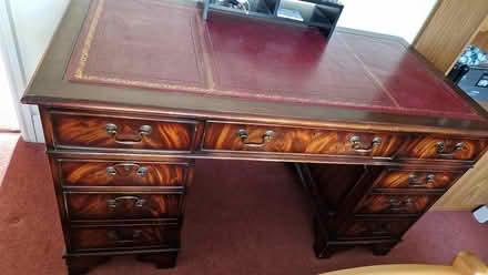 Photo of free Desk (Iver, near Uxbridge) #1