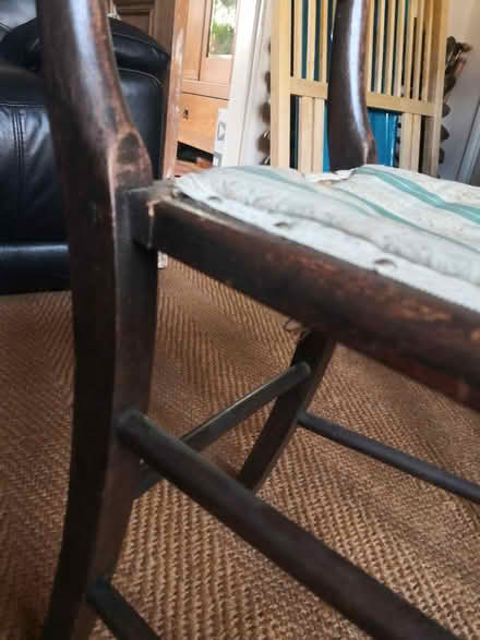 Photo of free Old mirror and chair (Edgbaston B16) #3