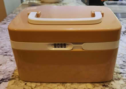 Photo of free Lockable vanity case (Stokenchurch HP14 3) #1